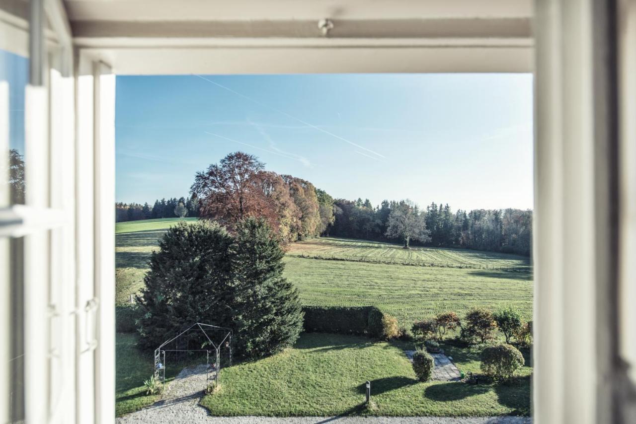 Biohotel Schlossgut Oberambach Kültér fotó