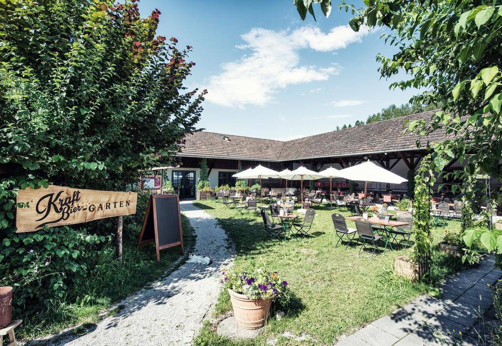 Biohotel Schlossgut Oberambach Kültér fotó