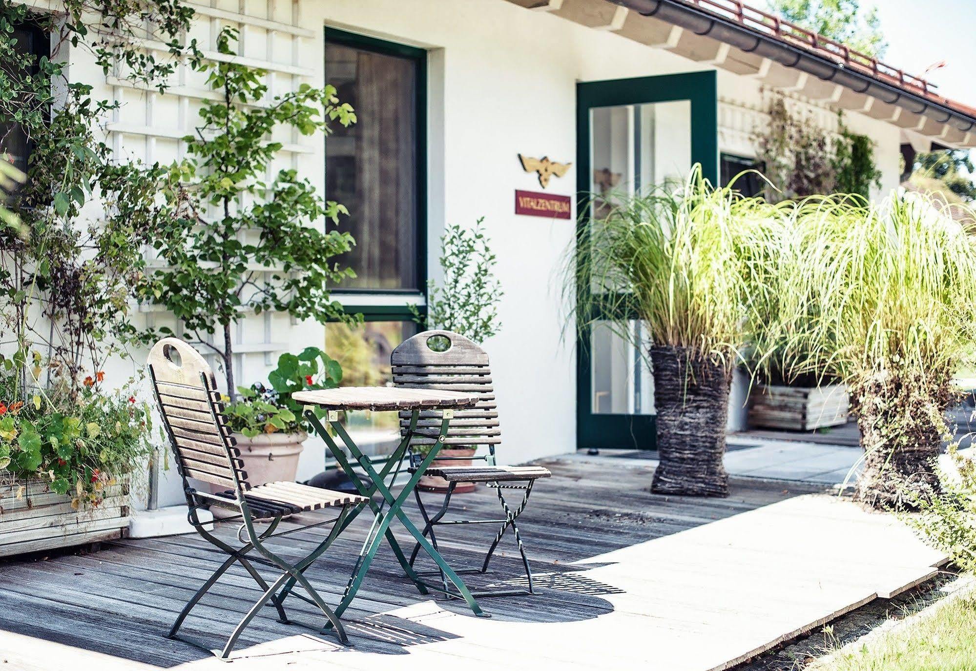 Biohotel Schlossgut Oberambach Kültér fotó