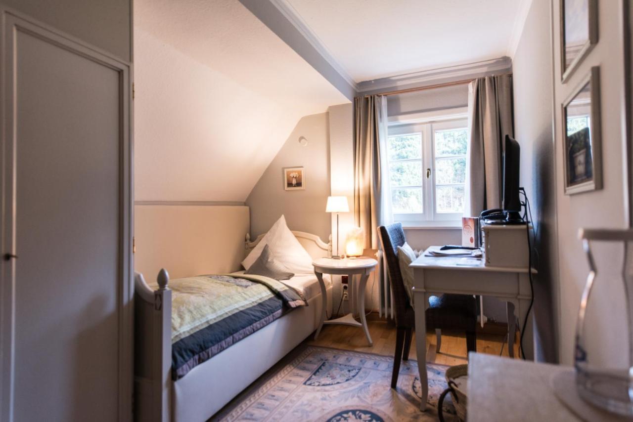 Biohotel Schlossgut Oberambach Kültér fotó