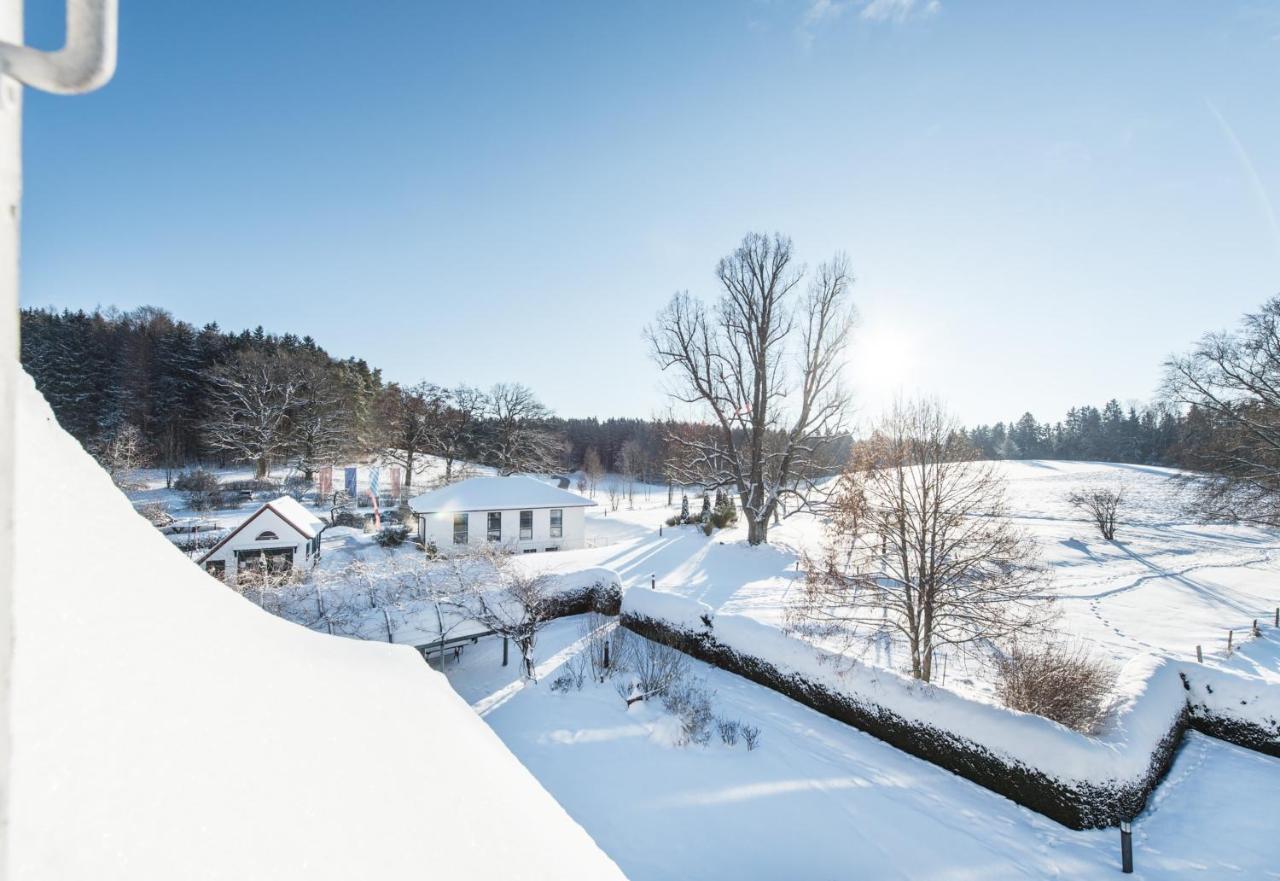 Biohotel Schlossgut Oberambach Kültér fotó